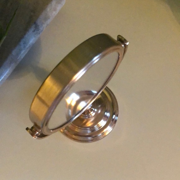 Gold Makeup mirror - Picture 1 of 14